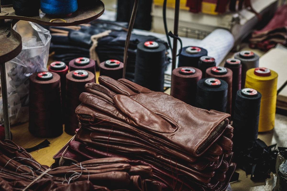 Comment entretenir et nettoyer ses gants en cuir ?